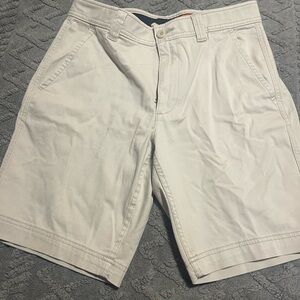St. John's Bay Men's Light Gray Flat Front Shorts